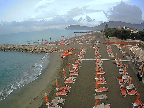 La Lucciola Fondi prezzi abbonamenti stagionali | Beacharound