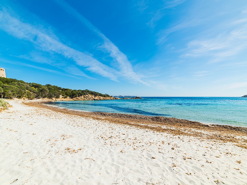 Prenota Le Spiagge A Cala Pira | Beacharound